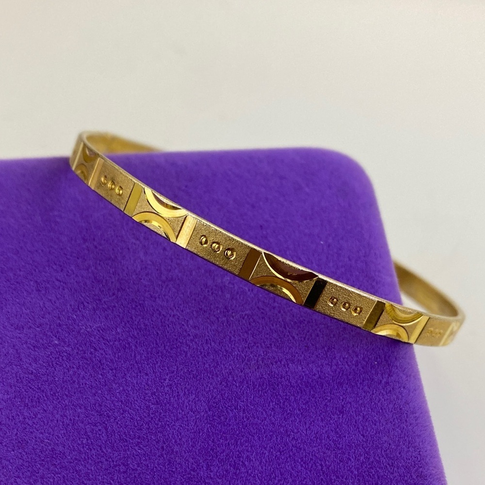 💛 Vintage Geometric Gold Plated Bangle | Bold Textured Finish | Everyday Glam